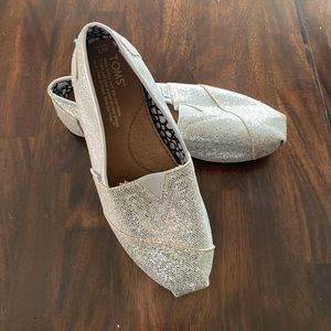 Toms Womens Silver Glitter Flats